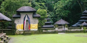 Read more about the article Alas Kedaton Temple