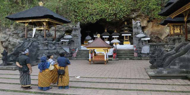 You are currently viewing Goa Lawah Temple