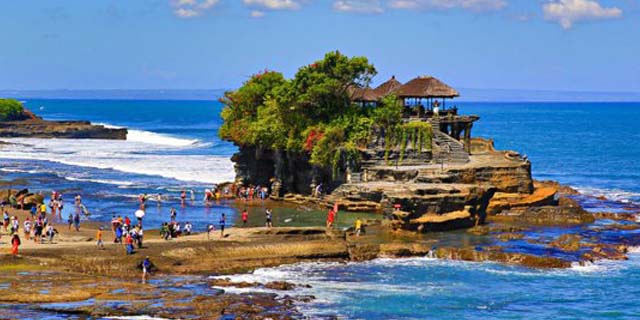 You are currently viewing Tanah Lot Temple