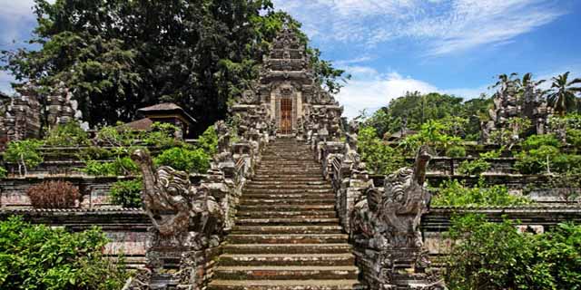 Read more about the article Kehen Temple